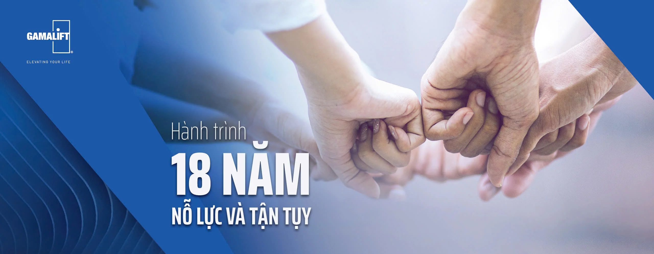 Hành trình 19 năm/open/NỖ LỰC & TẬN TUỴ/close/